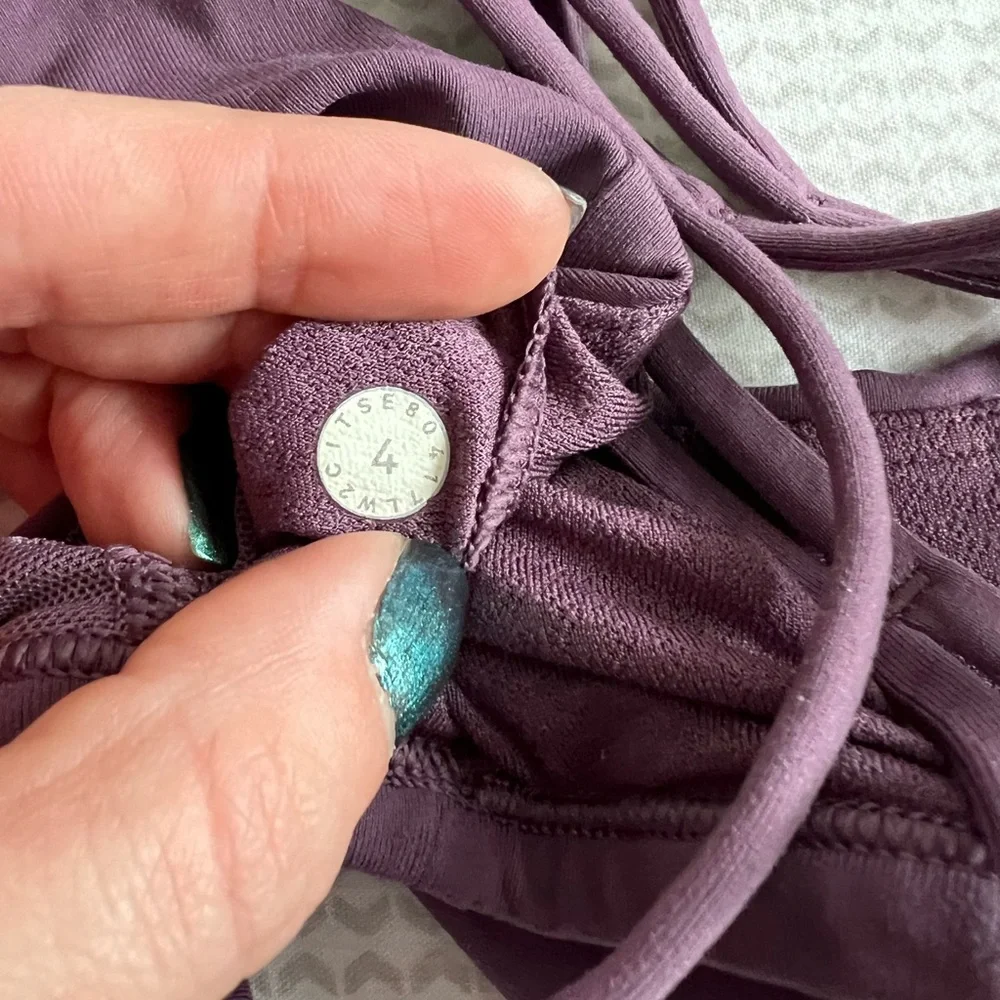 Lululemon free to be zen bra 4 - Picture 4 of 5